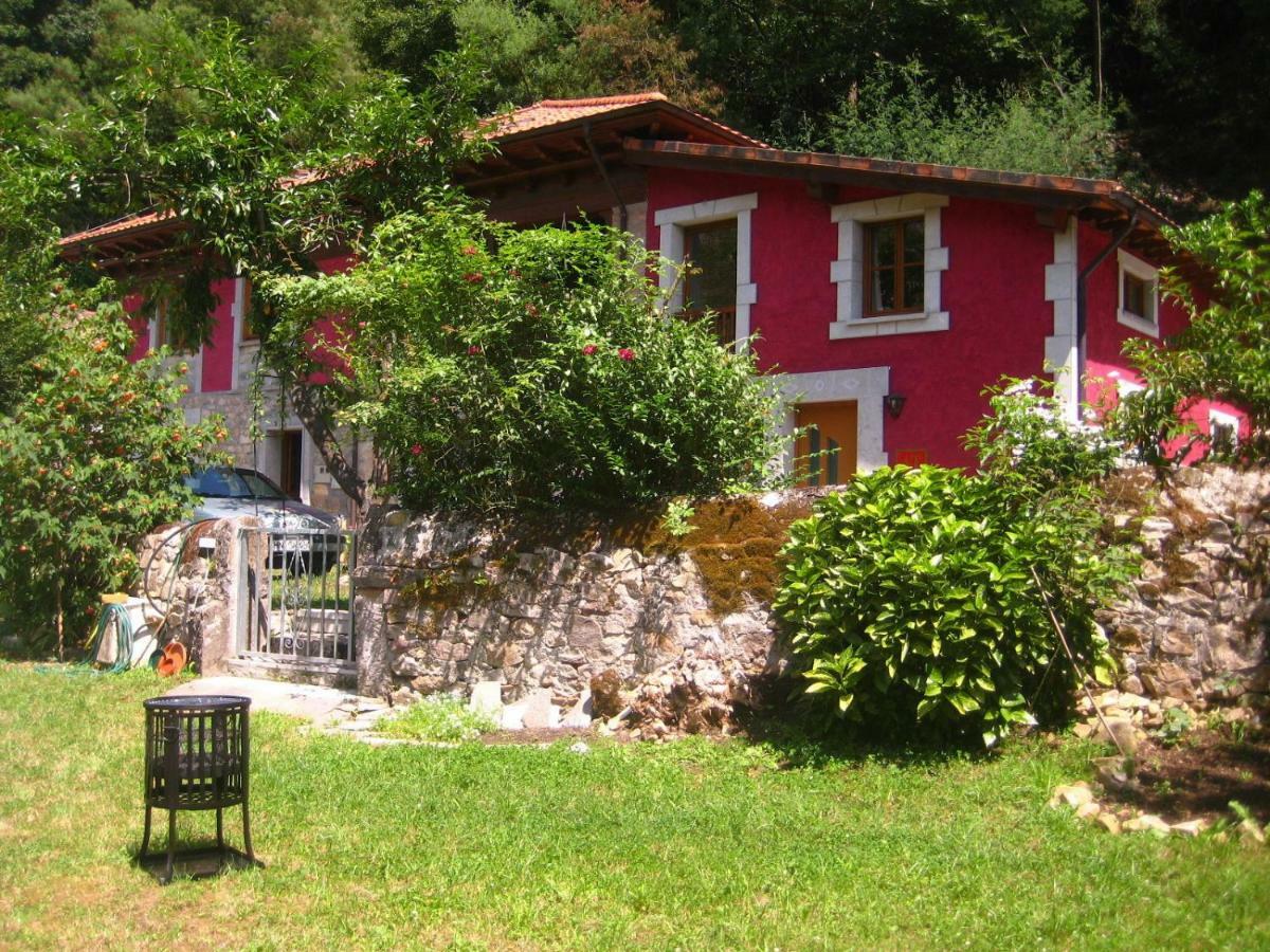 La Muria Apartment Onís Dış mekan fotoğraf