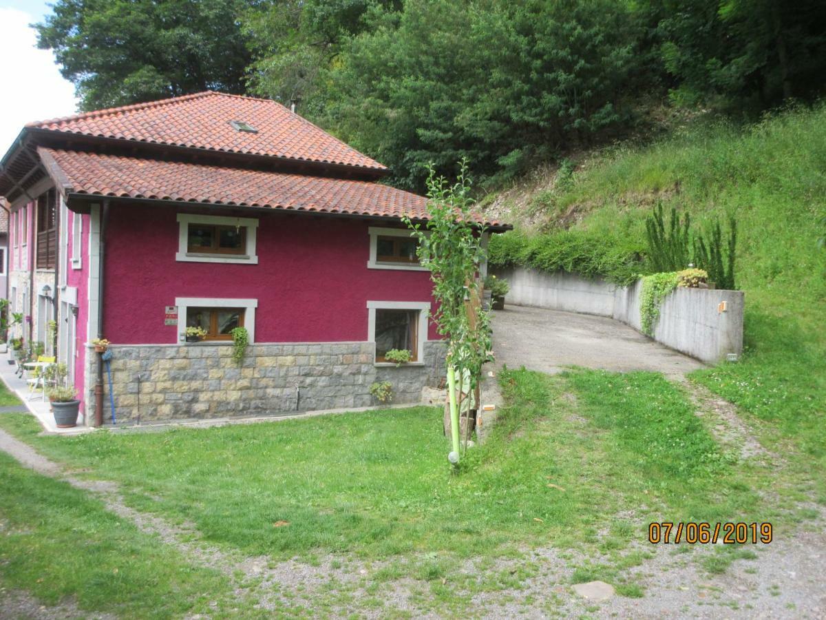 La Muria Apartment Onís Dış mekan fotoğraf